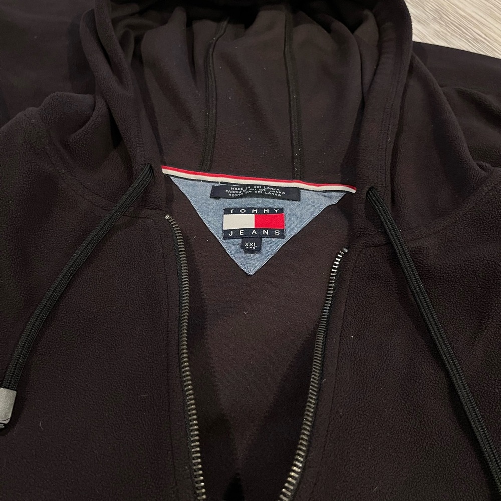 Tommy Hilfiger Vintage Y2K Black Zip-Up Hoodie Sweater - Picture 4 of 11